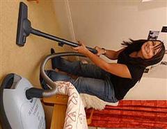 Amy Lindsay Gets Stuck Into The Vacuuming